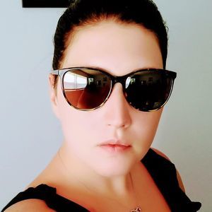 Meet your Posher, Rebekah